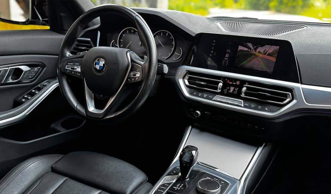 BMW 330i G20