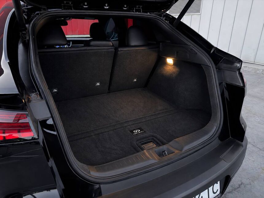 Infiniti QX55